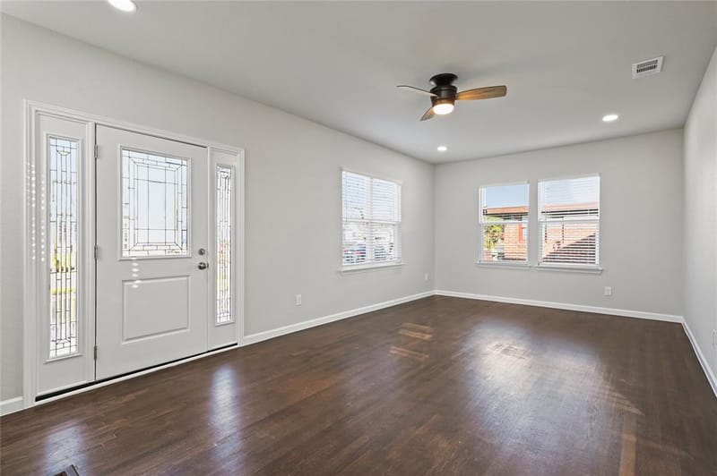 820 W College Street, Sherman TX 75092 - Photo 15