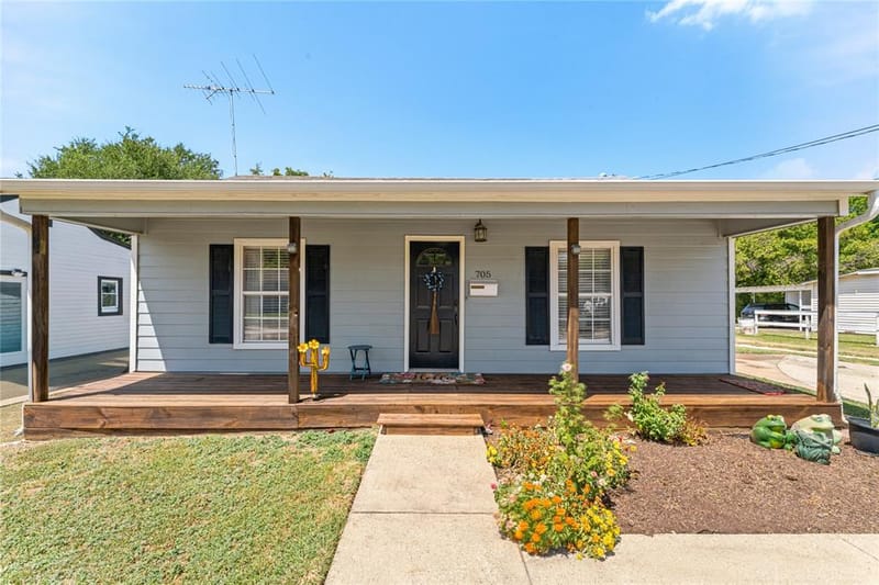 705 N Washington Street, Farmersville TX 75442 - Photo 3