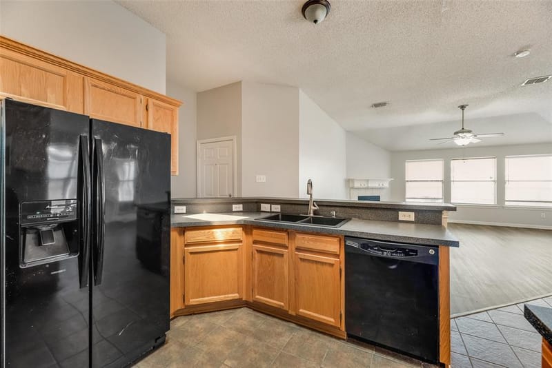 8806 Oakwood Lane, Frisco TX 75035 - Photo 17