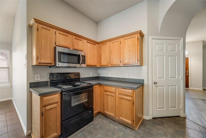 8806 Oakwood Lane, Frisco TX 75035 - Photo 16