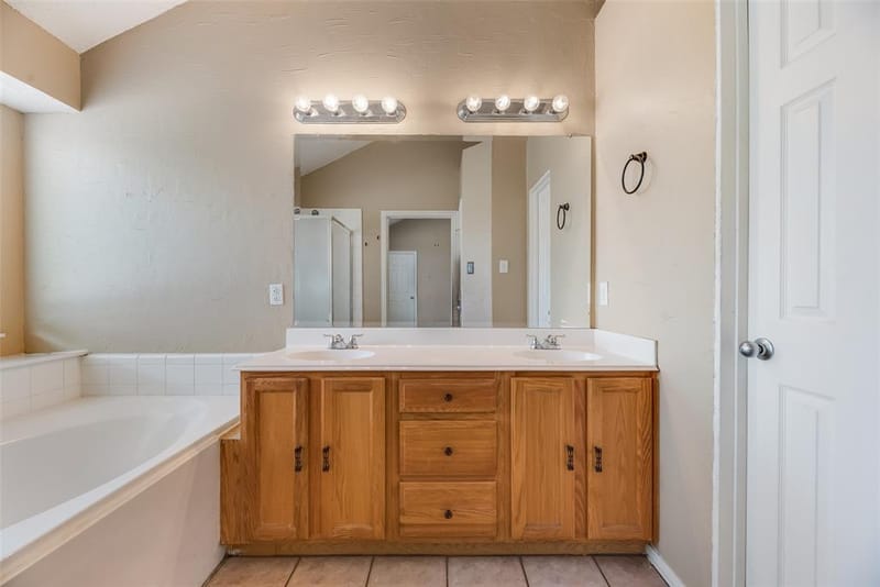 8806 Oakwood Lane, Frisco TX 75035 - Photo 25