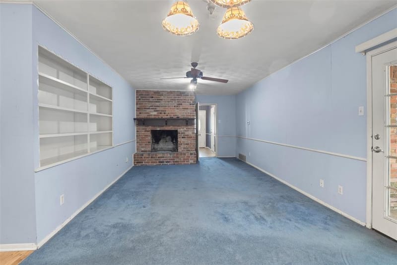 10636 Chesterton Drive, Dallas TX 75238 - Photo 9