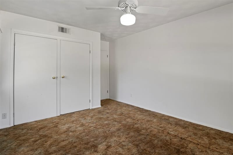 10636 Chesterton Drive, Dallas TX 75238 - Photo 19