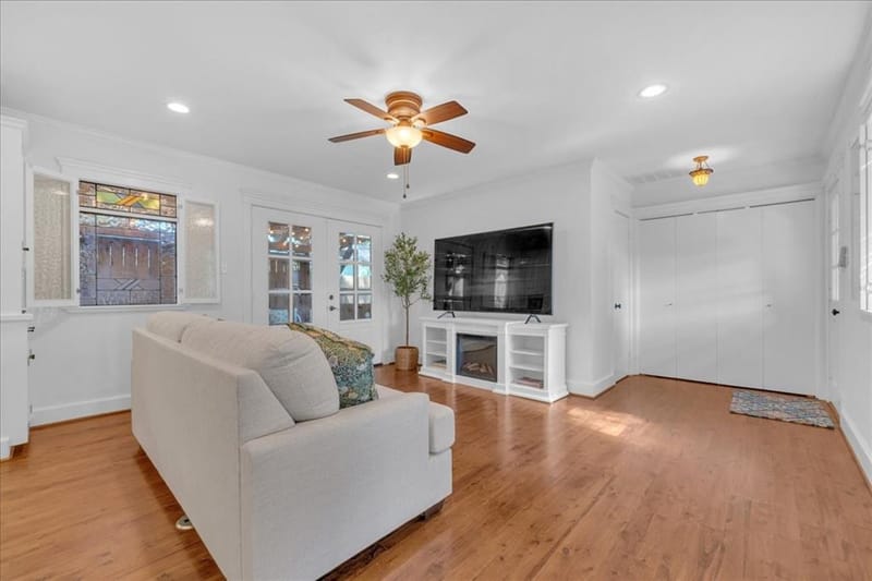 4532 Pershing Avenue, Fort Worth TX 76107 - Photo 13