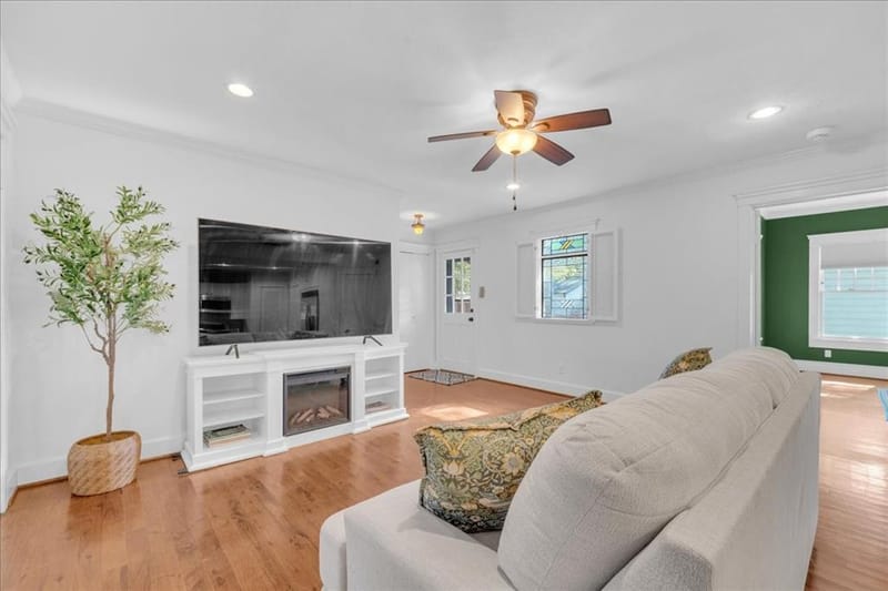4532 Pershing Avenue, Fort Worth TX 76107 - Photo 17