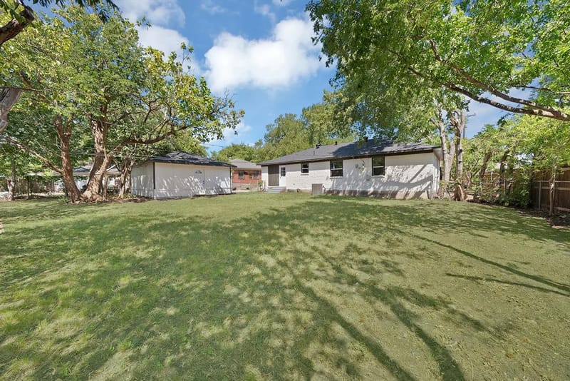 112 Laurel Street, Lancaster TX 75134 - Photo 2