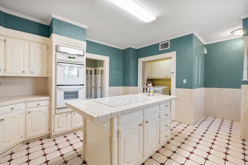 1452 W 2nd Avenue, Corsicana TX 75110 - Photo 12