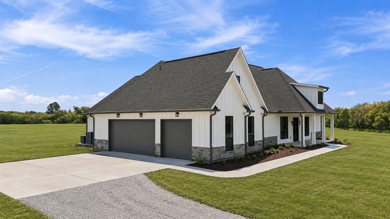 13929 Jackson Road, Krum TX 76249 - Photo 32