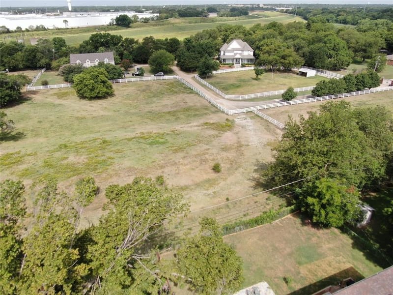 2600 Rosebud Lane, Richland Hills TX 76118 - Photo 9