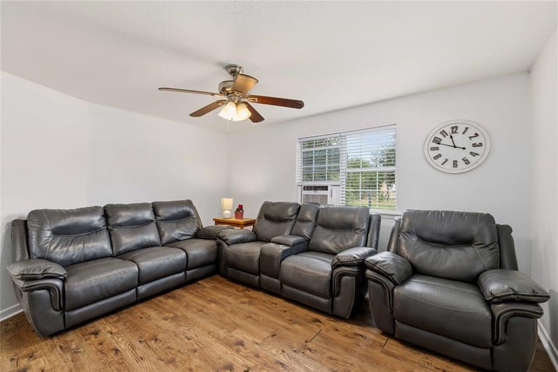 1303 Avenue D, Brownwood TX 76801 - Photo 3