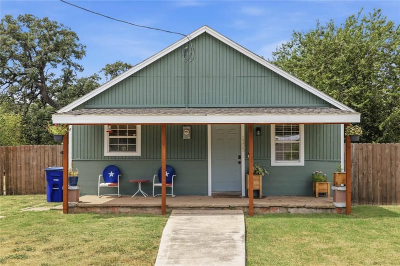 1303 Avenue D, Brownwood TX 76801
