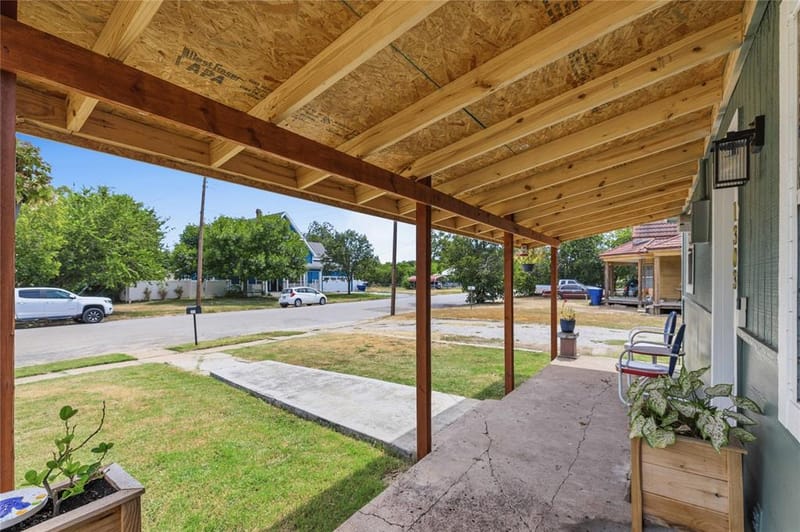 1303 Avenue D, Brownwood TX 76801 - Photo 31