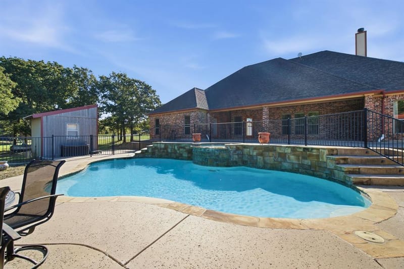 108 Cedar Ranch Drive, Weatherford TX 76087 - Photo 2