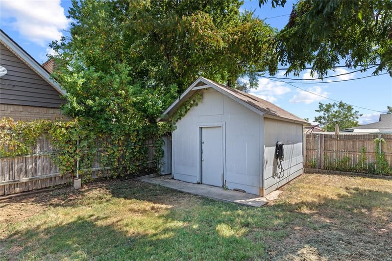 213 Wilshire Drive, Euless TX 76040 - Photo 26