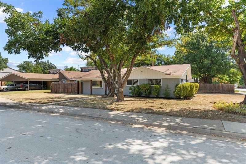 213 Wilshire Drive, Euless TX 76040 - Photo 28