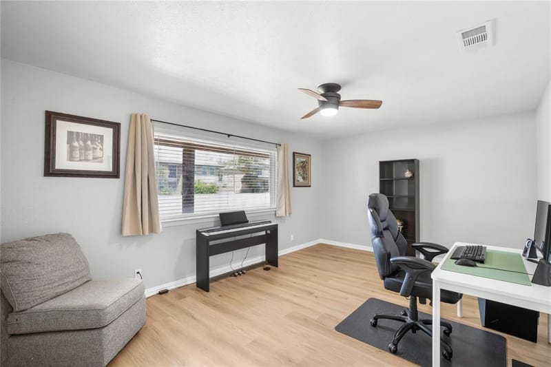 213 Wilshire Drive, Euless TX 76040 - Photo 10