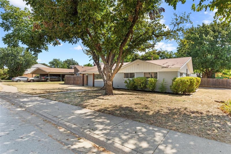 213 Wilshire Drive, Euless TX 76040 - Photo 29
