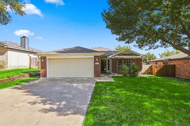 4037 Staghorn Circle N, Fort Worth TX 76137