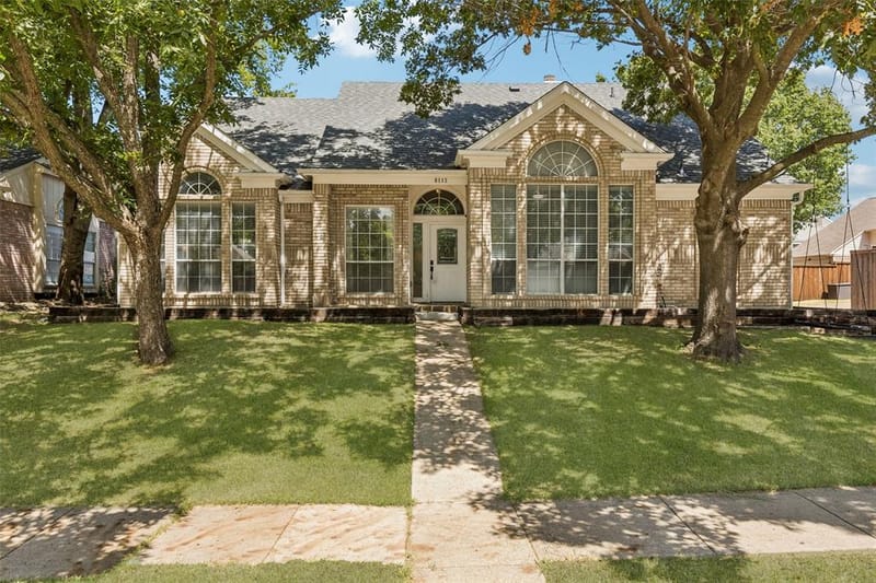 8113 Pickard Drive, Rowlett TX 75088
