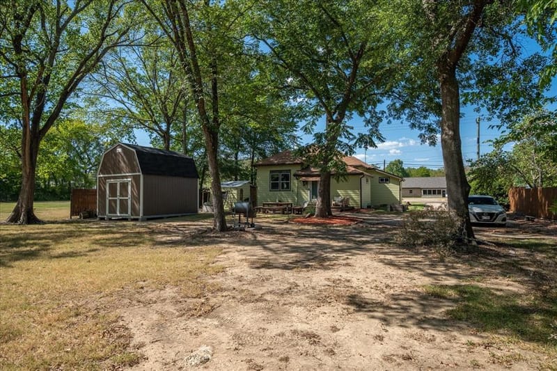 220 E Holley Street, Alba TX 75410 - Photo 29