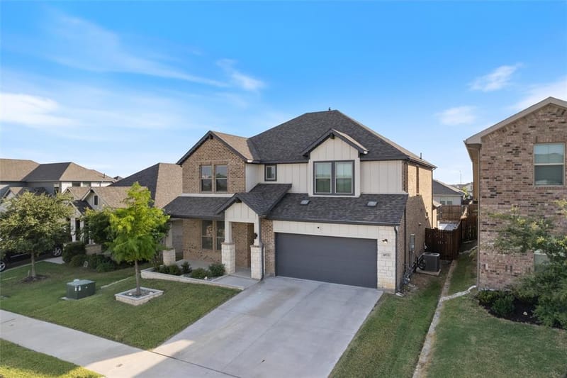 10533 Katalpa Drive, Fort Worth TX 76179 - Photo 2