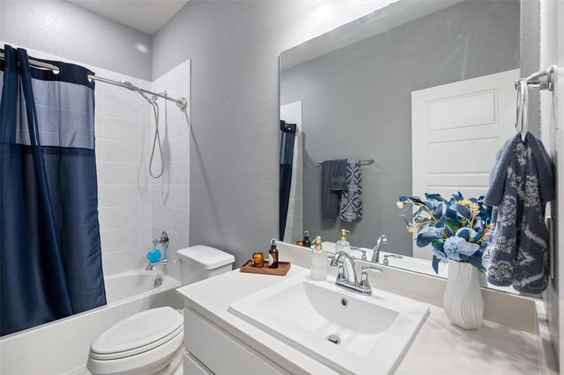 10533 Katalpa Drive, Fort Worth TX 76179 - Photo 7