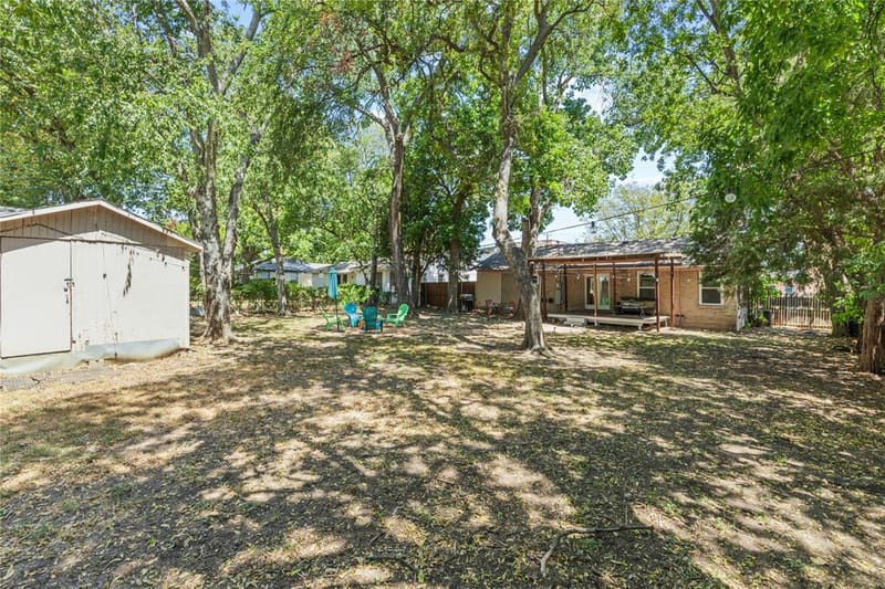 649 Peavy Road, Dallas TX 75218 - Photo 24