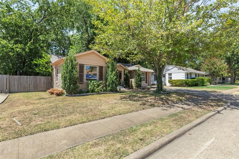 649 Peavy Road, Dallas TX 75218 - Photo 30