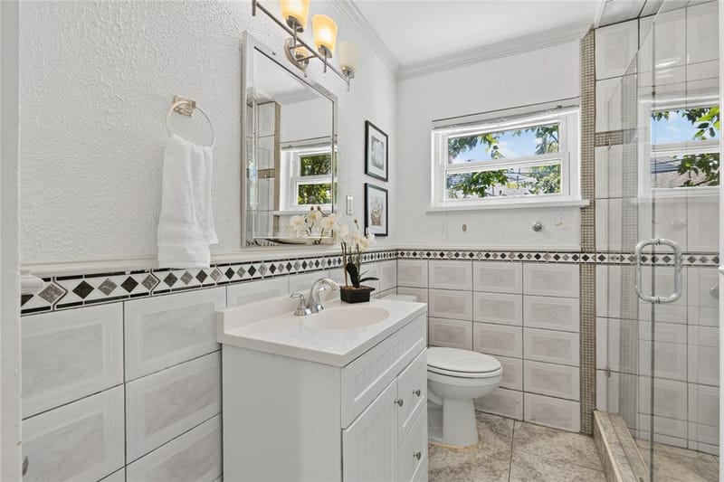 649 Peavy Road, Dallas TX 75218 - Photo 18