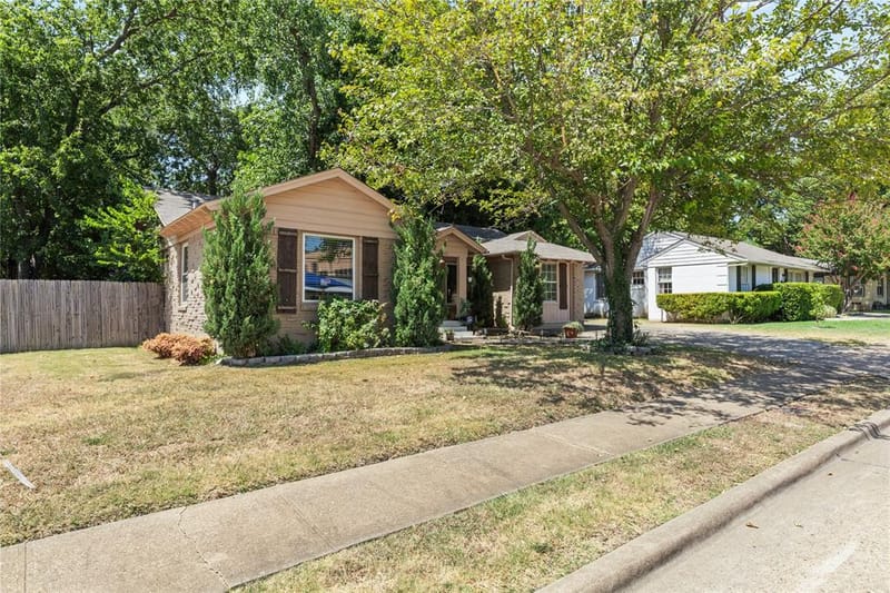 649 Peavy Road, Dallas TX 75218 - Photo 29