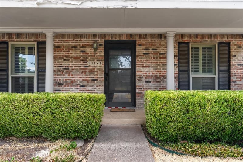 13121 Pennystone Drive, Farmers Branch TX 75244 - Photo 4