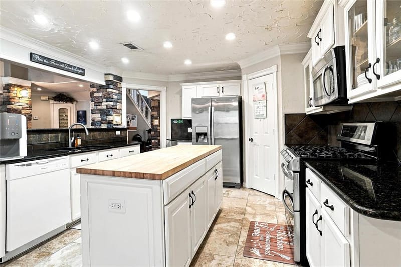 6876 Permian Lane, Fort Worth TX 76137 - Photo 9