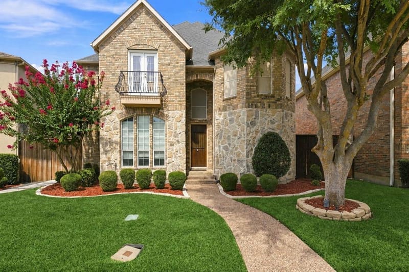 3315 Ricci Lane, Irving TX 75062 - Photo 2