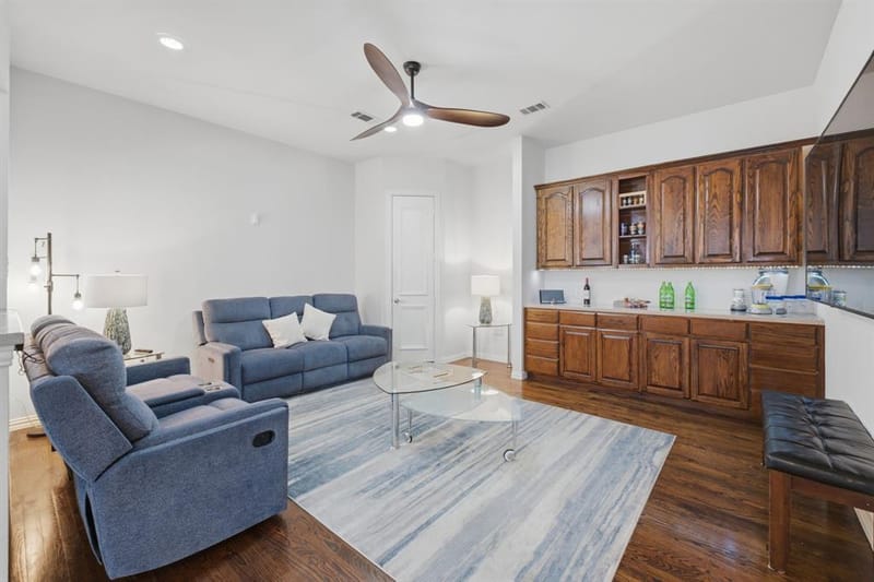3315 Ricci Lane, Irving TX 75062 - Photo 13