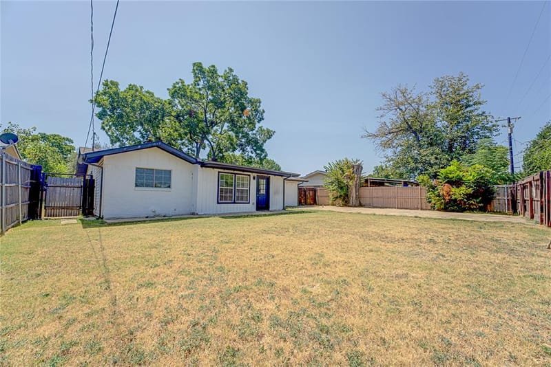 3217 Centennial Drive, Garland TX 75042 - Photo 27