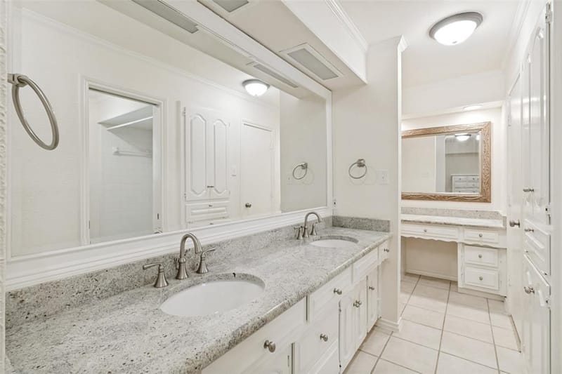 15305 Leavalley Drive, Dallas TX 75248 - Photo 17