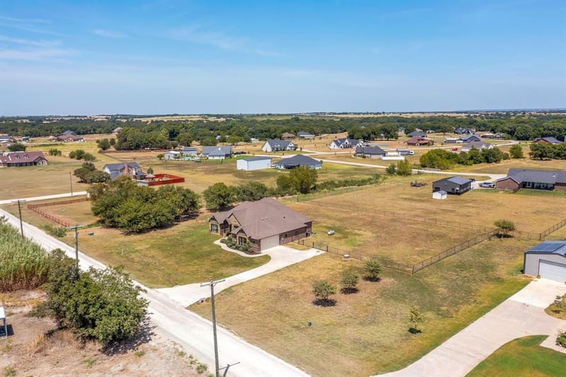 8341 County Road 201a, Grandview TX 76050 - Photo 3