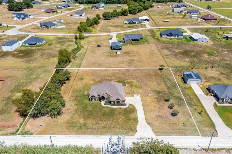 8341 County Road 201a, Grandview TX 76050 - Photo 36