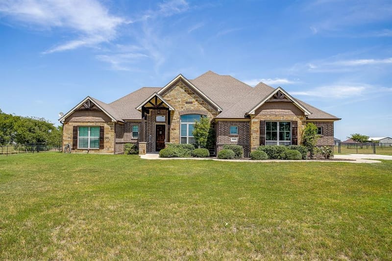 8341 County Road 201a, Grandview TX 76050