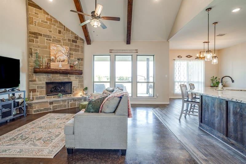 8341 County Road 201a, Grandview TX 76050 - Photo 10