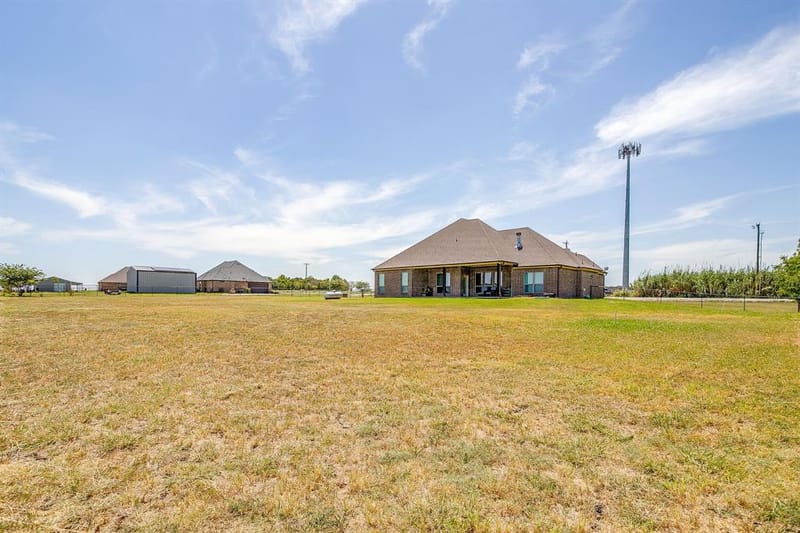 8341 County Road 201a, Grandview TX 76050 - Photo 33