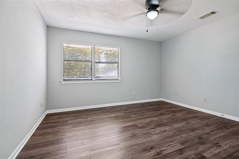 3838 Dutton Drive, Dallas TX 75211 - Photo 17
