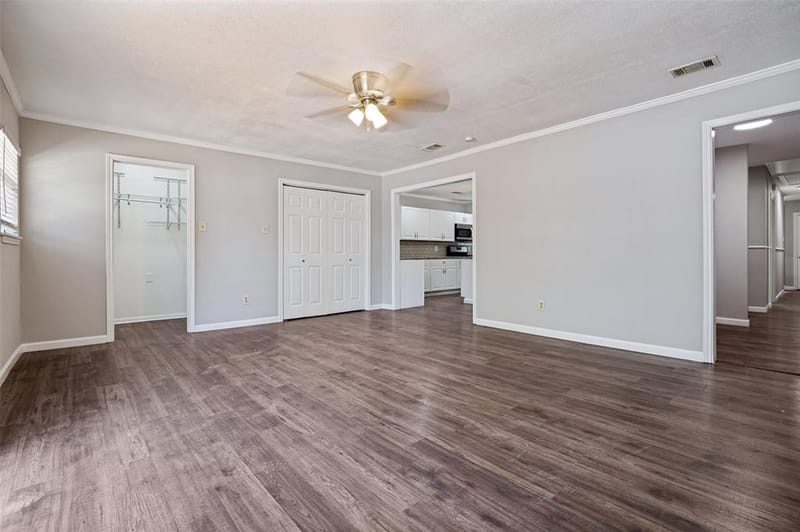 3838 Dutton Drive, Dallas TX 75211 - Photo 10