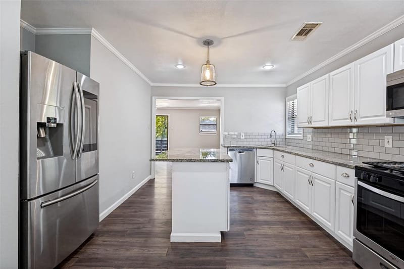 3838 Dutton Drive, Dallas TX 75211 - Photo 15