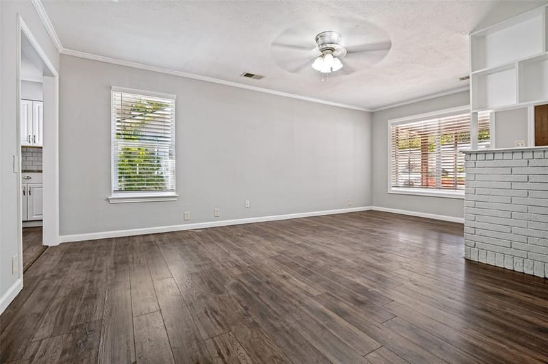 3838 Dutton Drive, Dallas TX 75211 - Photo 11