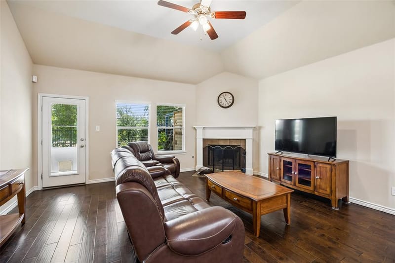 3937 Weatherstone Drive, Fort Worth TX 76137 - Photo 3