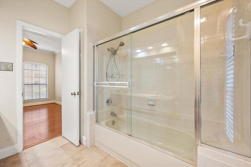 1206 Riverchase Lane # 149, Arlington TX 76011 - Photo 25