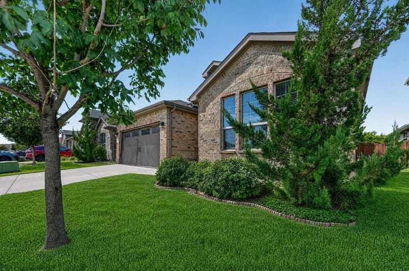 2405 Pambrooke Lane, Glenn Heights TX 75154 - Photo 3