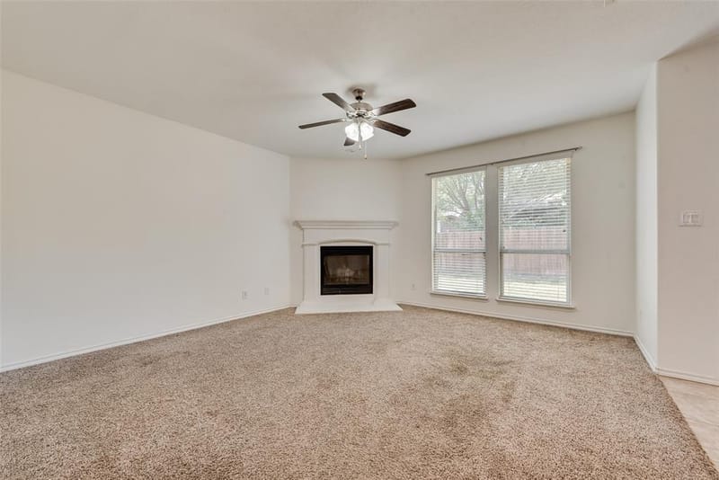 11321 Gold Canyon Drive, Fort Worth TX 76052 - Photo 3