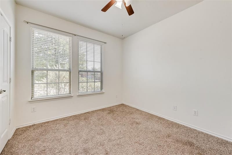 11321 Gold Canyon Drive, Fort Worth TX 76052 - Photo 14